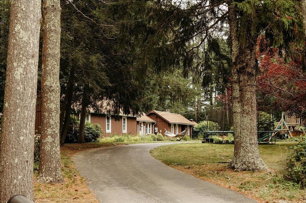 176 Arcadia Rd, Richmond, RI 02832