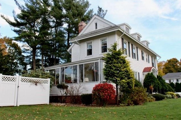 153 Chapel St, Lincoln, RI 02865