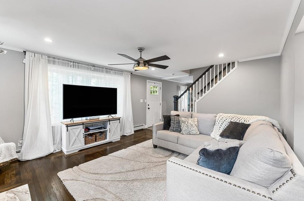 245 Sneech Pond Rd, Cumberland, RI 02864