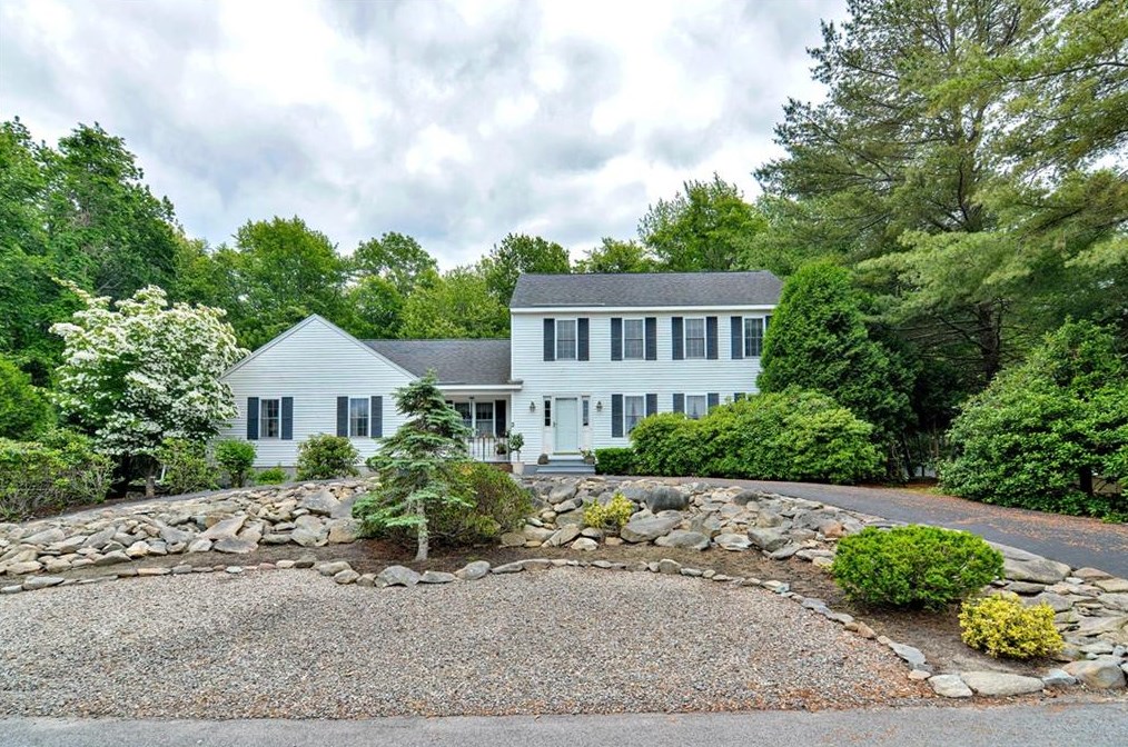 3 Cross St, Bristol, RI 02809-2918