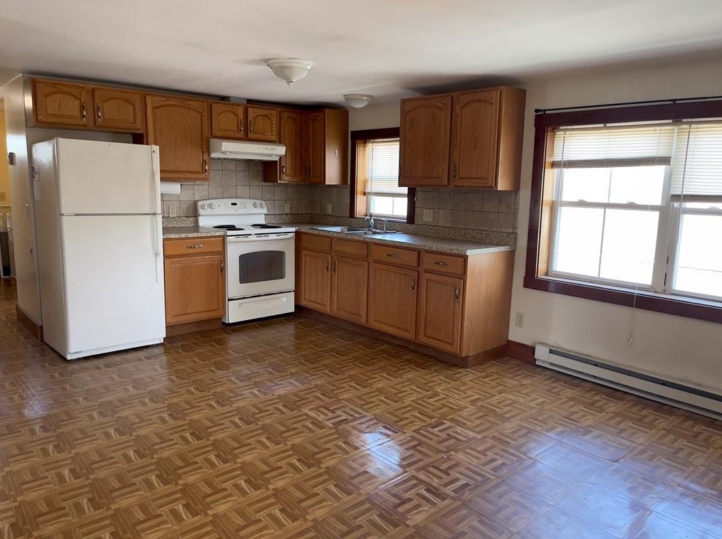 36 E Bowery St # 3, Middletown, RI