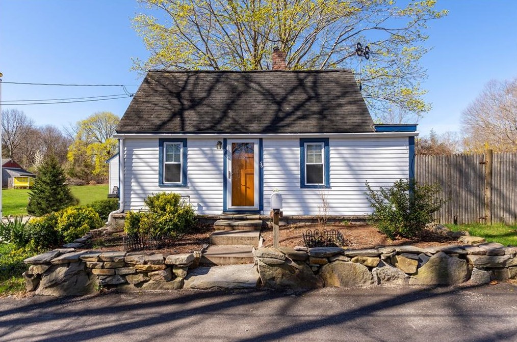 56 Silver Spring Rd, North Kingstown, RI 02852