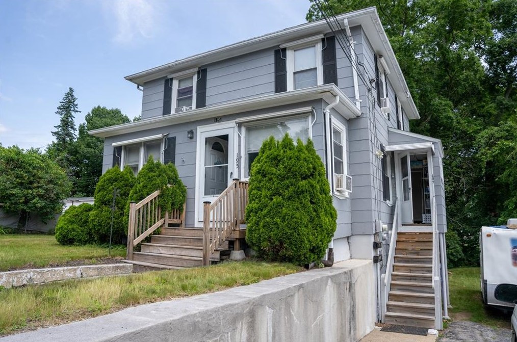 195 Andrews Ave, West Warwick, RI 02893