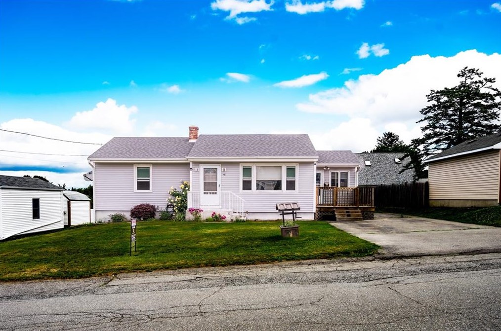 46 Kaufman Rd, Tiverton, RI 02878