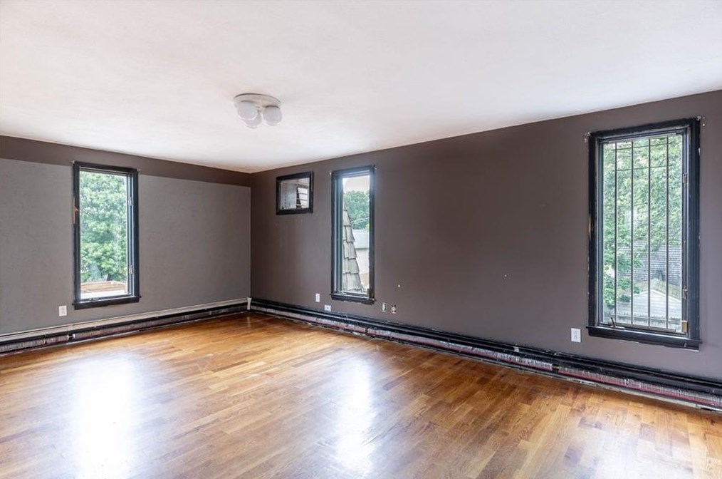 17 Parker Ave, East Providence RI  02914-2207 exterior