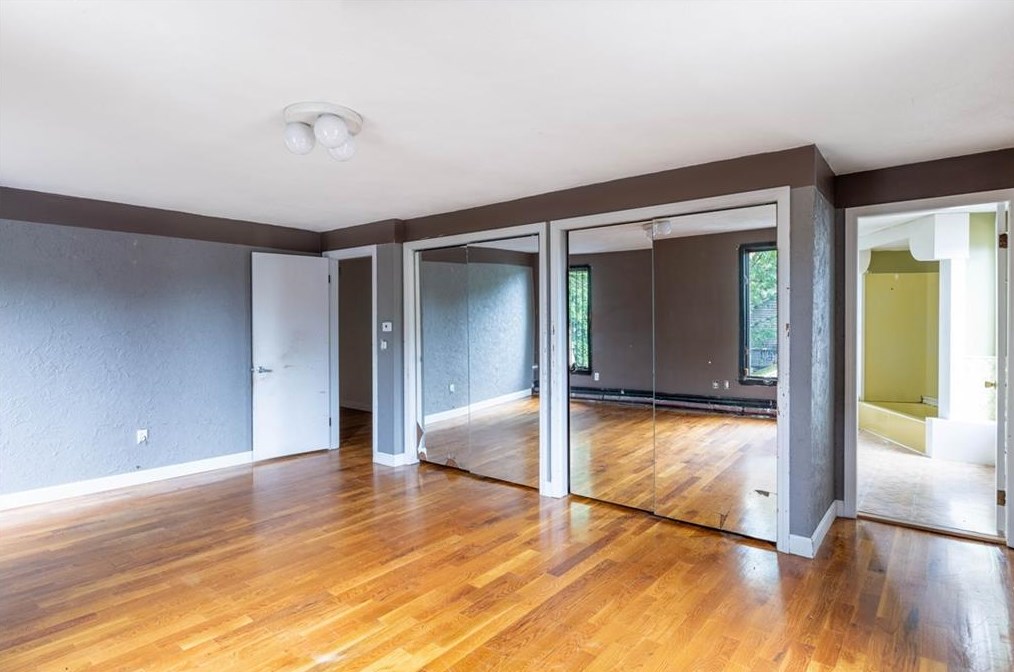 17 Parker Ave, East Providence RI  02914-2207 exterior