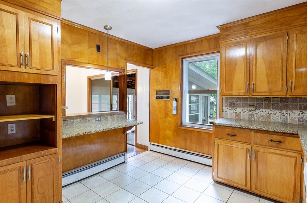 17 Parker Ave, East Providence RI  02914-2207 exterior