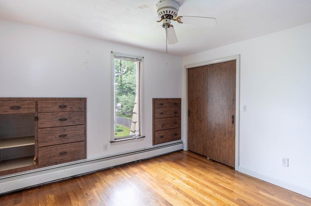 17 Parker Ave, East Providence RI  02914-2207 exterior