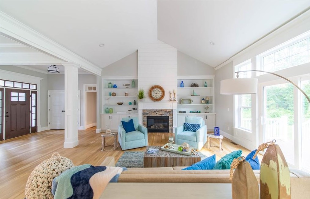 122 Explorer Dr, South Kingstown, RI 02874