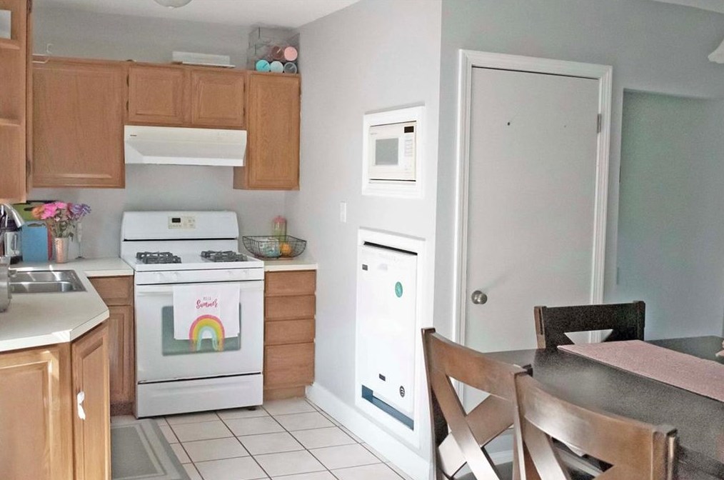 66 Orlo Ave, East Providence RI  02914-2234 exterior