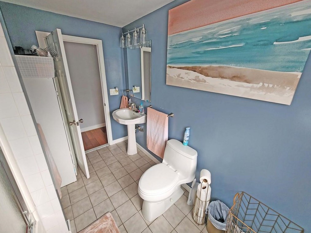 66 Orlo Ave, East Providence RI  02914-2234 exterior