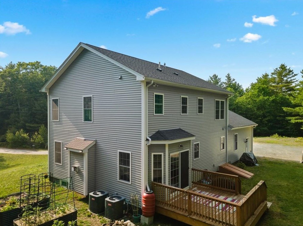 454 Willie Woodhead Rd, Glocester, RI 02814