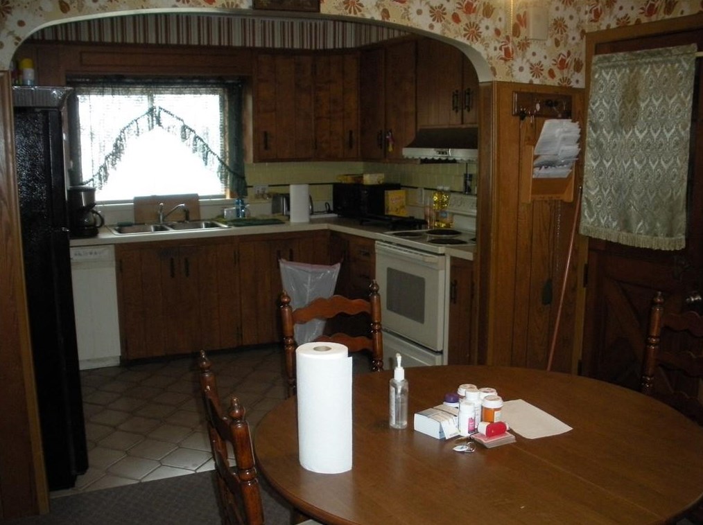 11 Browne St, Cranston, RI 02920