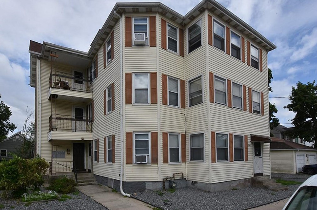 115 6th Ave, Woonsocket, RI 02895