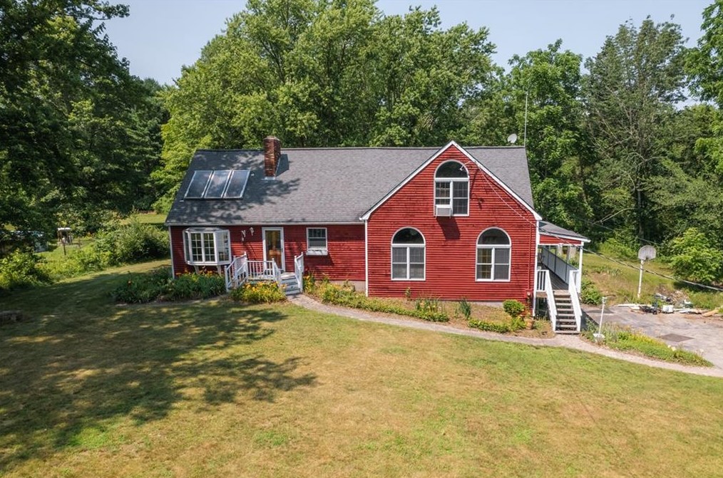 1035 Liberty Ln, Richmond, RI 02892