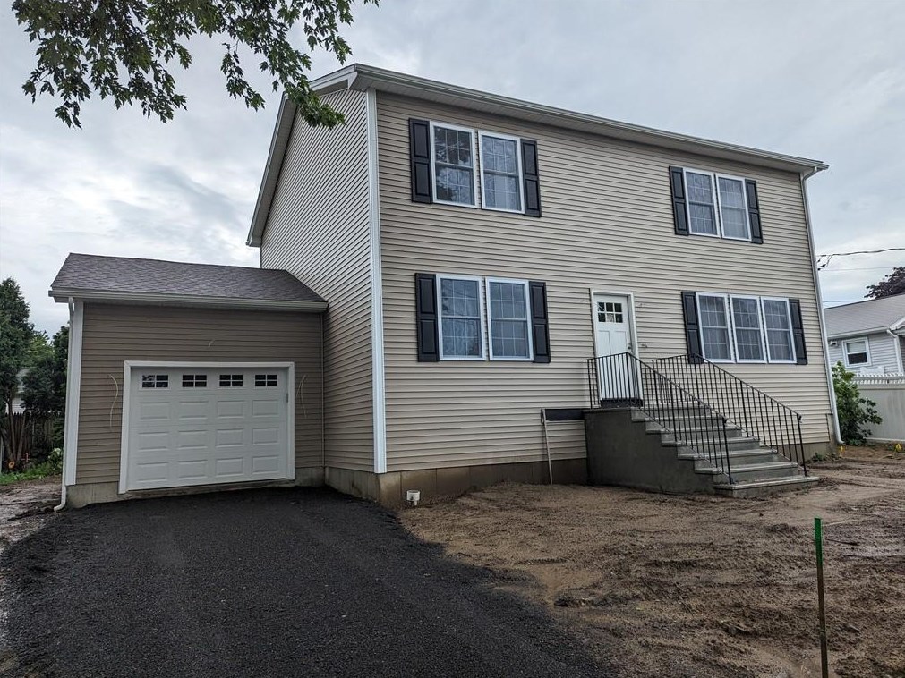 157 Vallette St, Cranston, RI 02920-6225