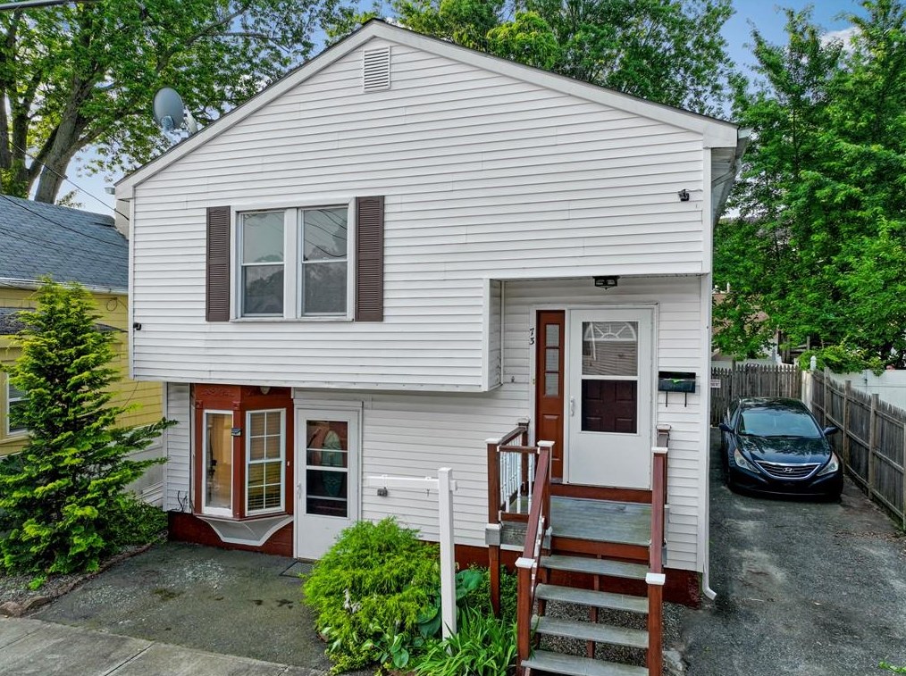73 Mowry St, Providence, RI 02908