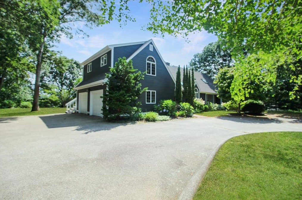 3 White Cap Rd, Westerly, RI 02891