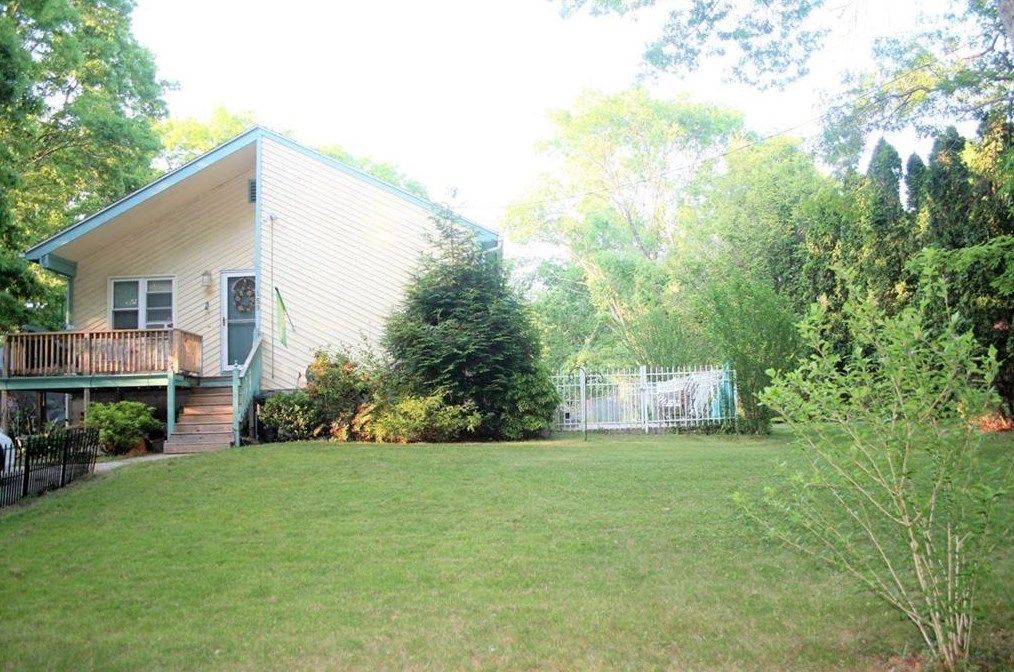 159 Bishop Hill Rd, Providence, RI 02919