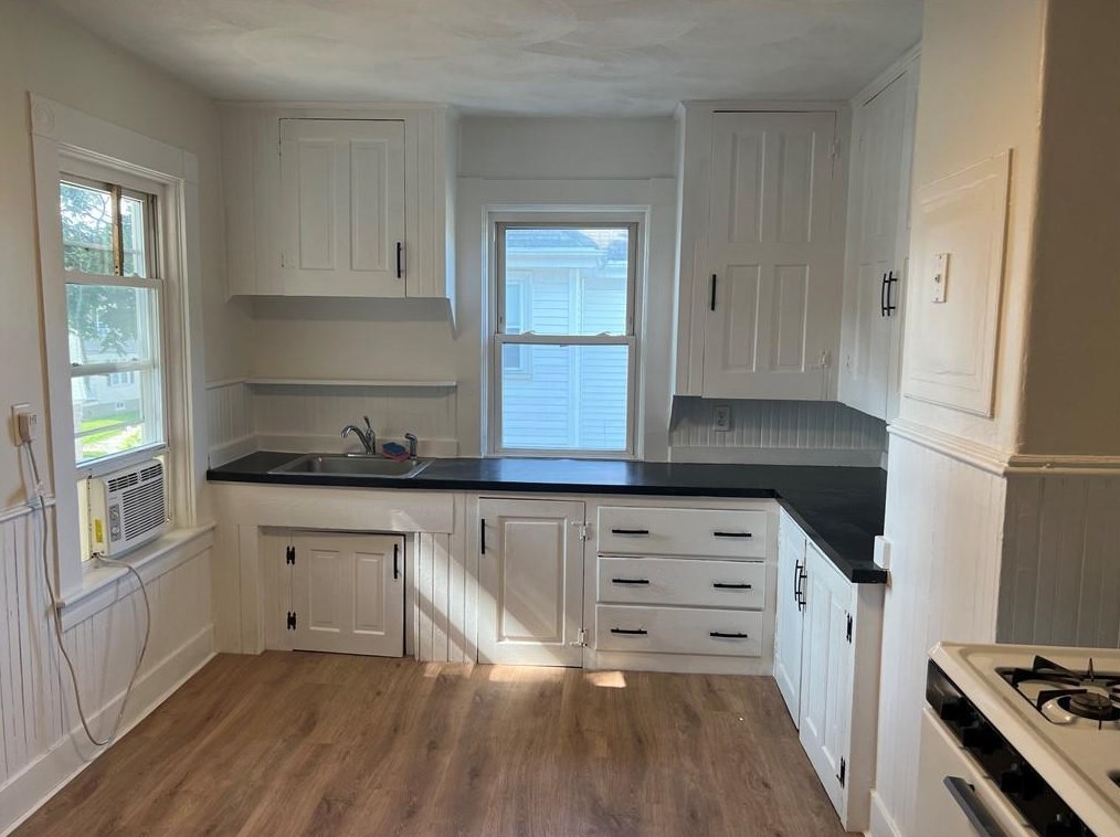 84 Summer St, Cranston RI 02910-5737 exterior