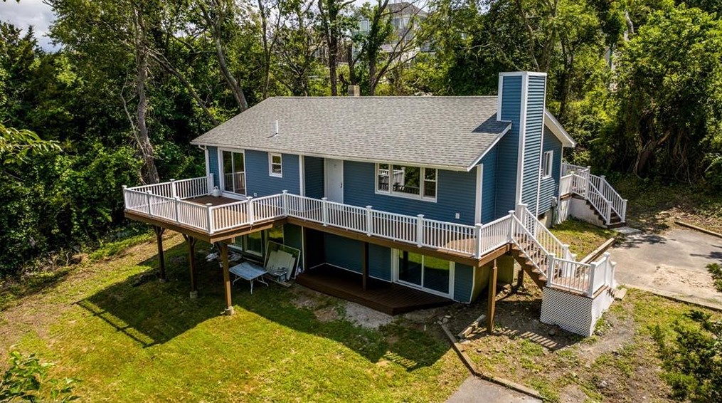 24 Bismark Ave, Tiverton, RI 02878