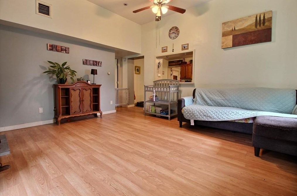 3 Cottage St, Westerly, RI 02891
