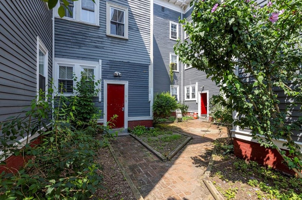 1630 Westminster St #2, Providence, RI 02909