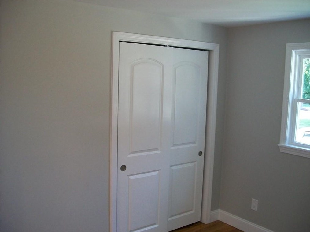 124 Hazelton St, Cranston RI 02920-4816 exterior