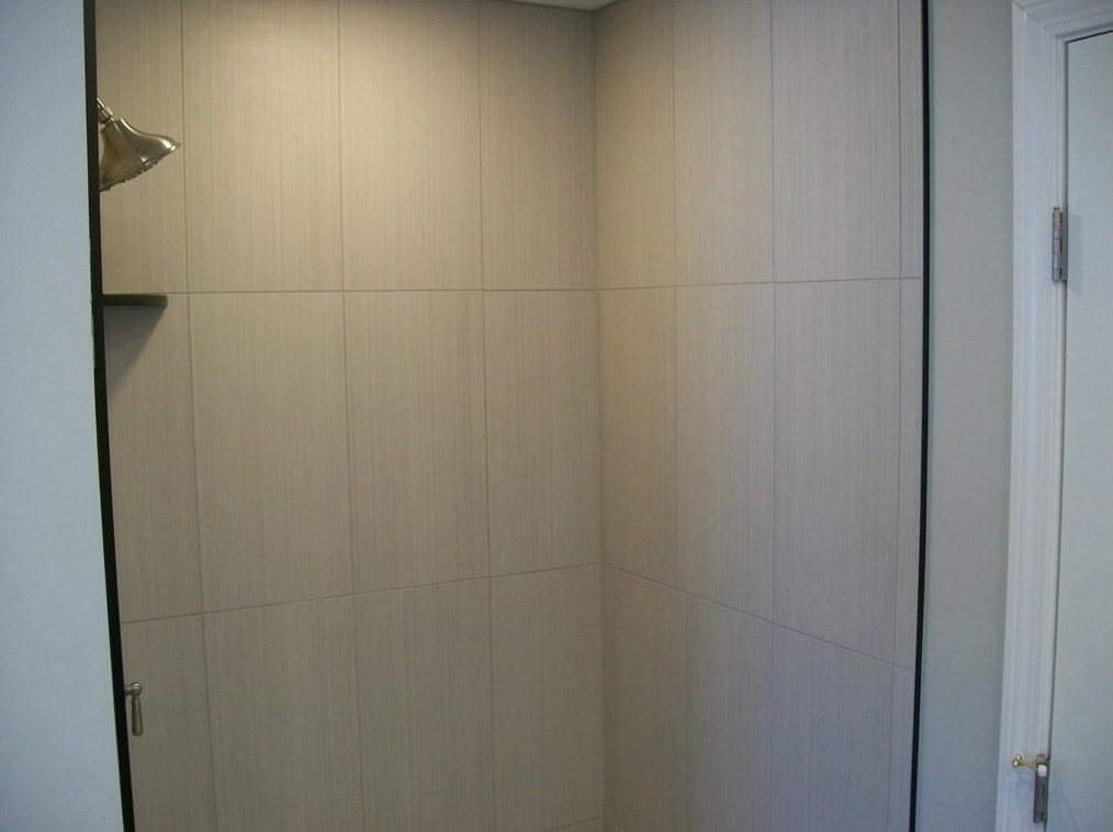 124 Hazelton St, Cranston RI 02920-4816 exterior