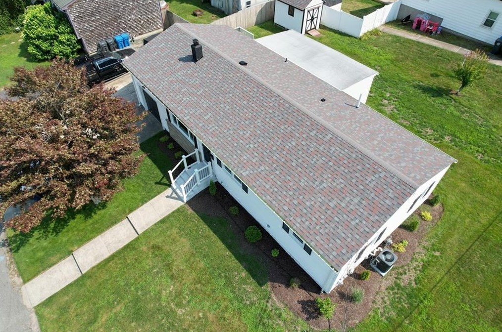 124 Hazelton St, Cranston RI 02920-4816 exterior