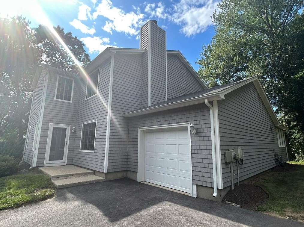 51 Riverdell Dr, South Kingstown, RI 02874