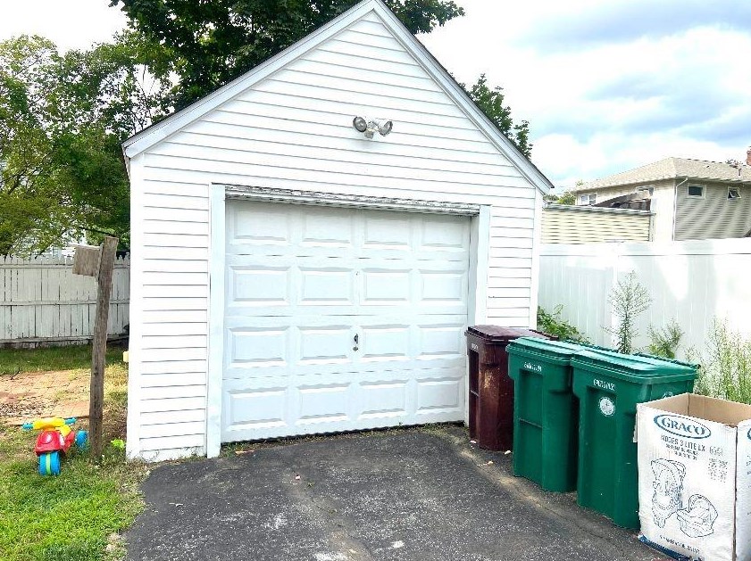50 Monty Ave, Woonsocket, RI 02895
