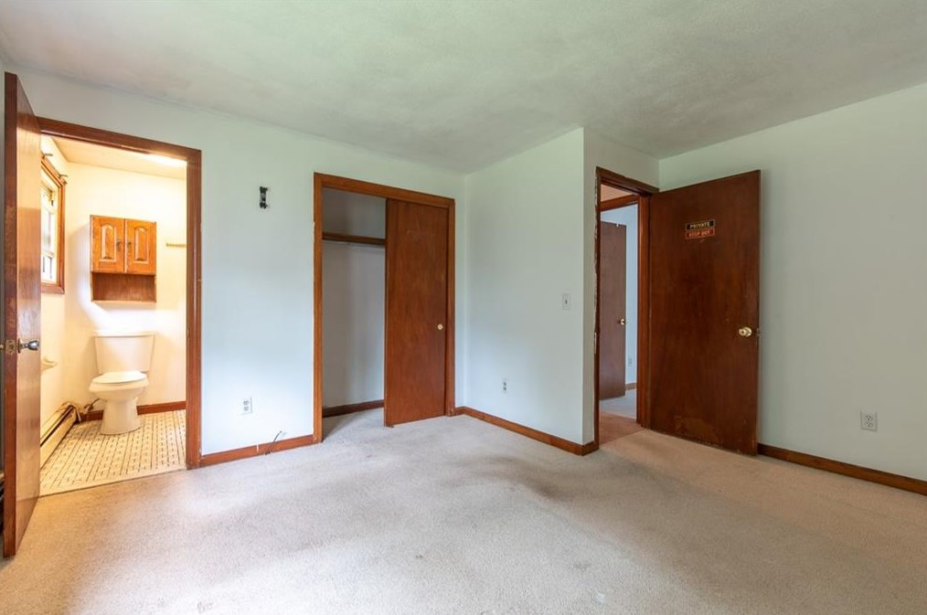 23 Vincent Way, Cranston RI 02921-2582 exterior