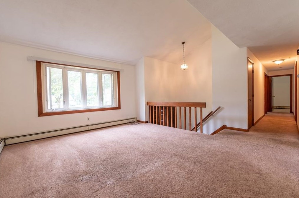 23 Vincent Way, Cranston RI 02921-2582 exterior