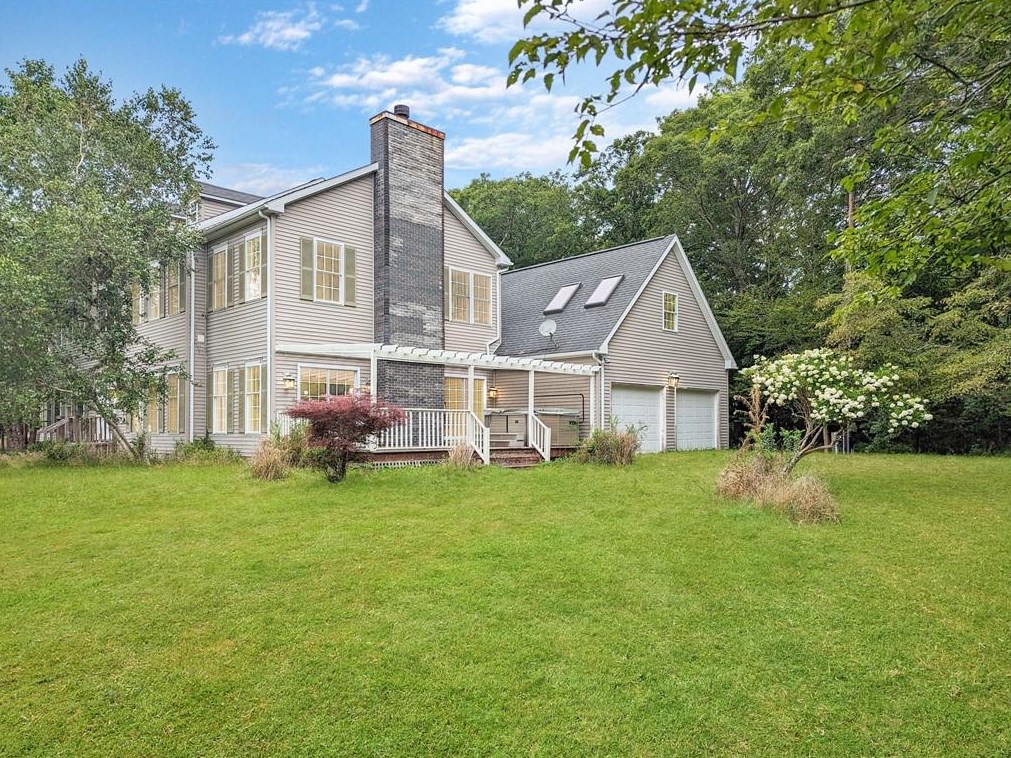 223 John Dyer Rd, Little Compton, RI 02837