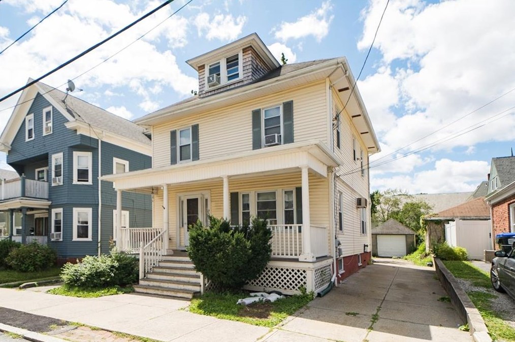 9 Lewis St, Providence, RI 02906