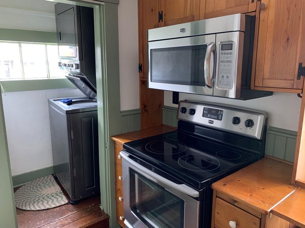 47 Mill St #2, Middletown, RI 02840