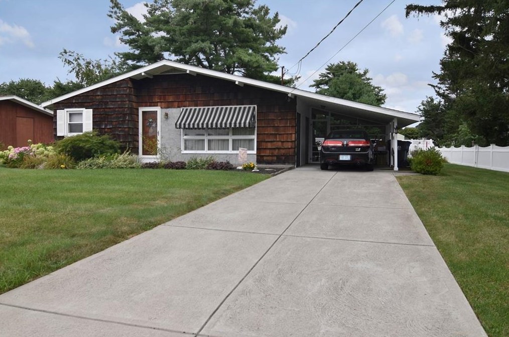2 Highview Ave, Warren, RI 02885