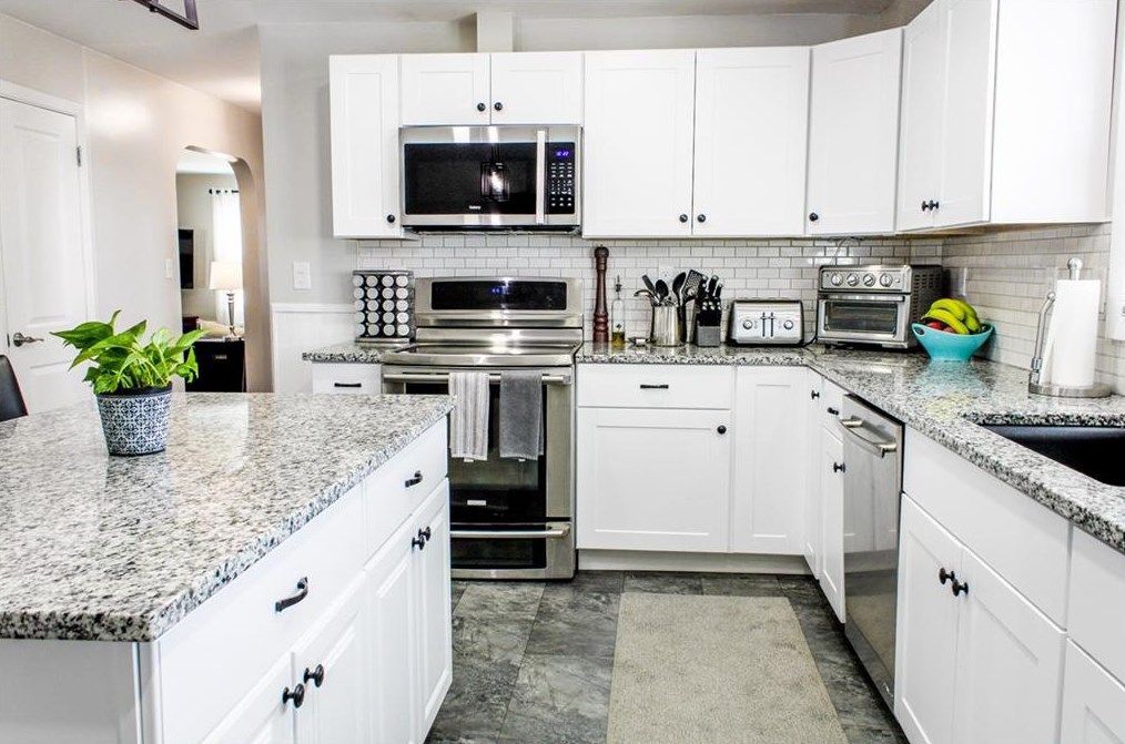 59 Fountain Ave, Cranston, RI 02920
