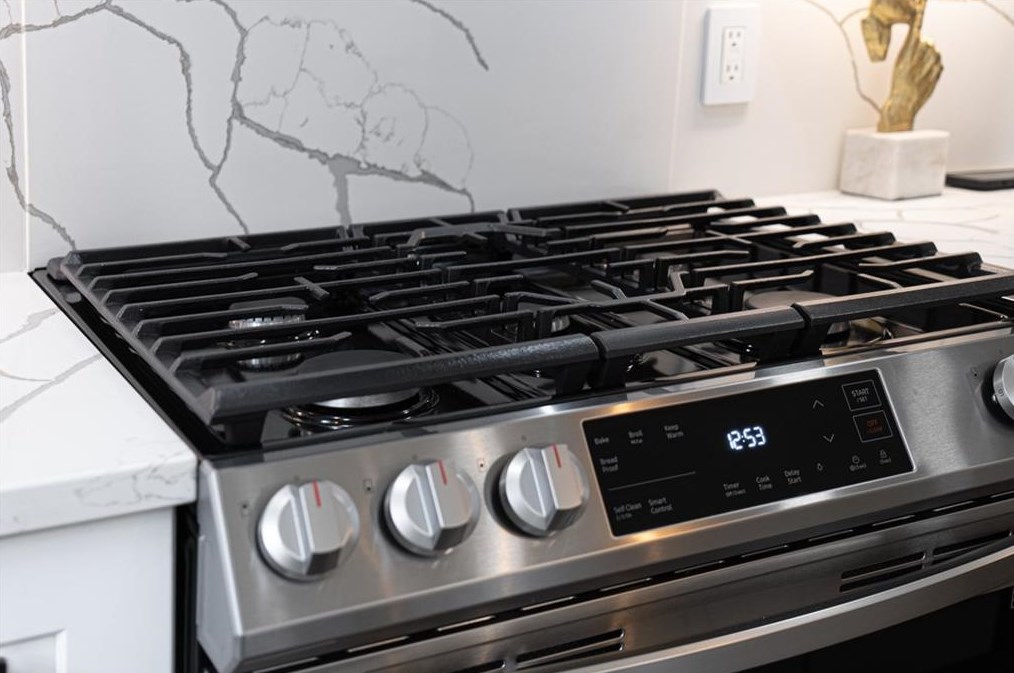 80 Gaudet St, Providence RI  02911-2212 exterior