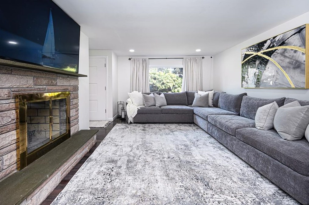 80 Gaudet St, Providence RI  02911-2212 exterior