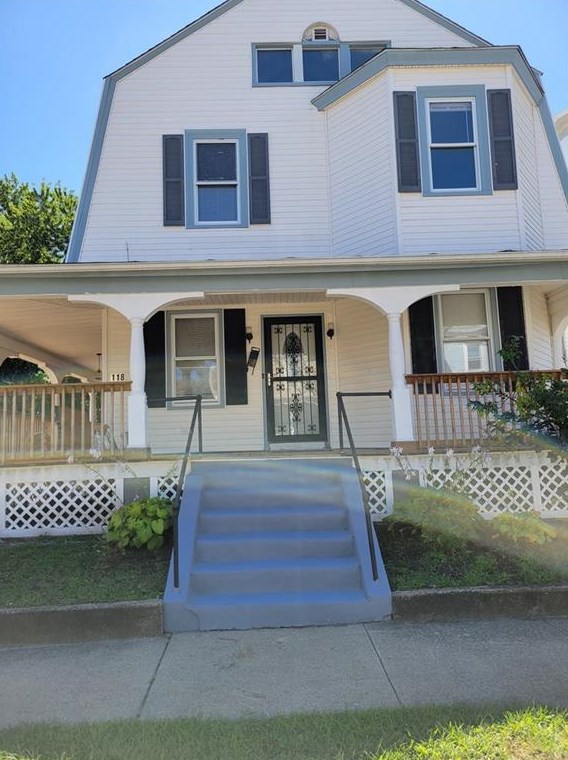 118 Ohio Ave, Providence, RI 02905