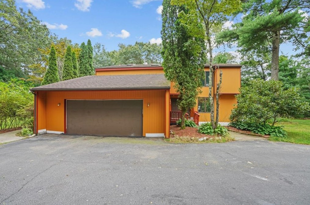 766 Hopkins Hill Rd, West Greenwich, RI 02817