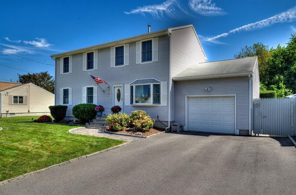 15 Justin Way, Cranston, RI 02910-3609