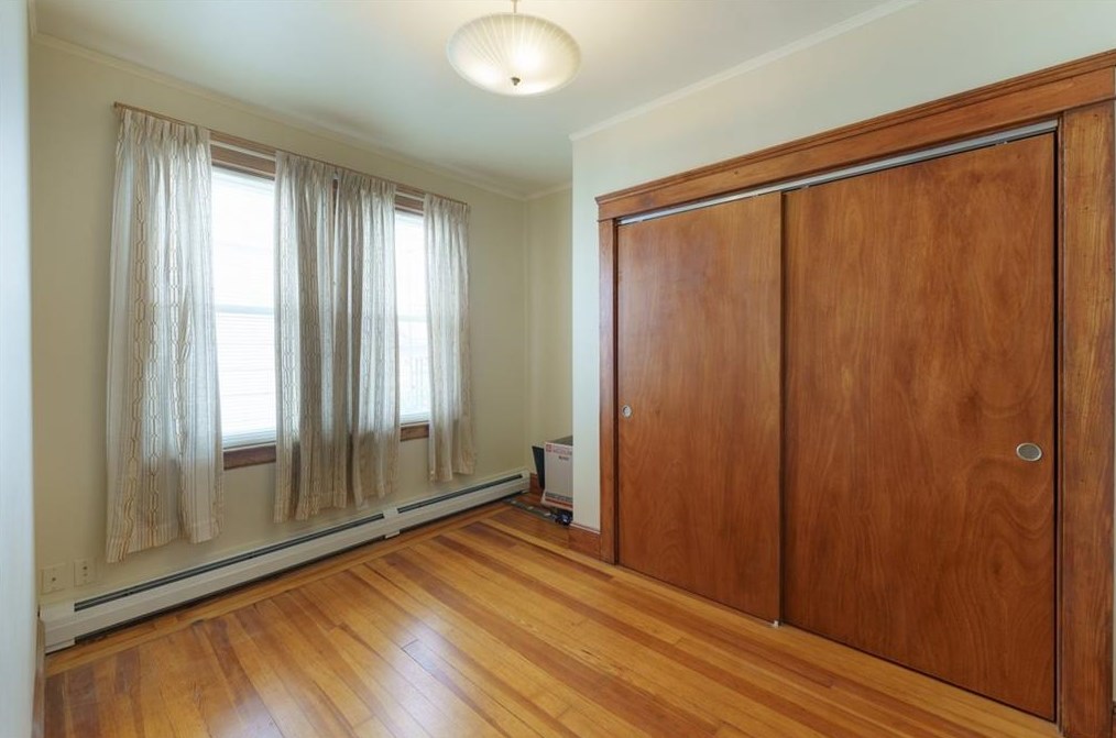 129 Home Ave, Providence, RI 02908