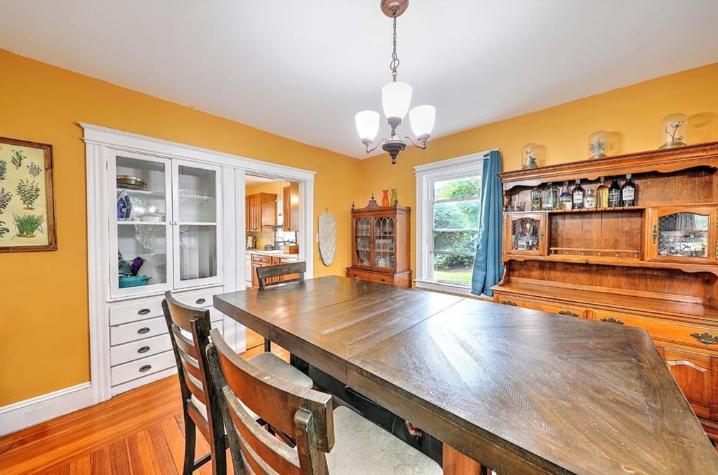 45 Euclid Ave, East Providence RI  02915-3111 exterior