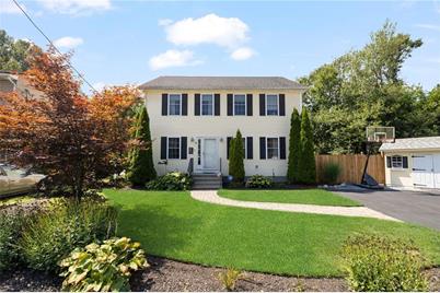 106 Woodbury Road, Cranston, RI 02905 - Photo 1