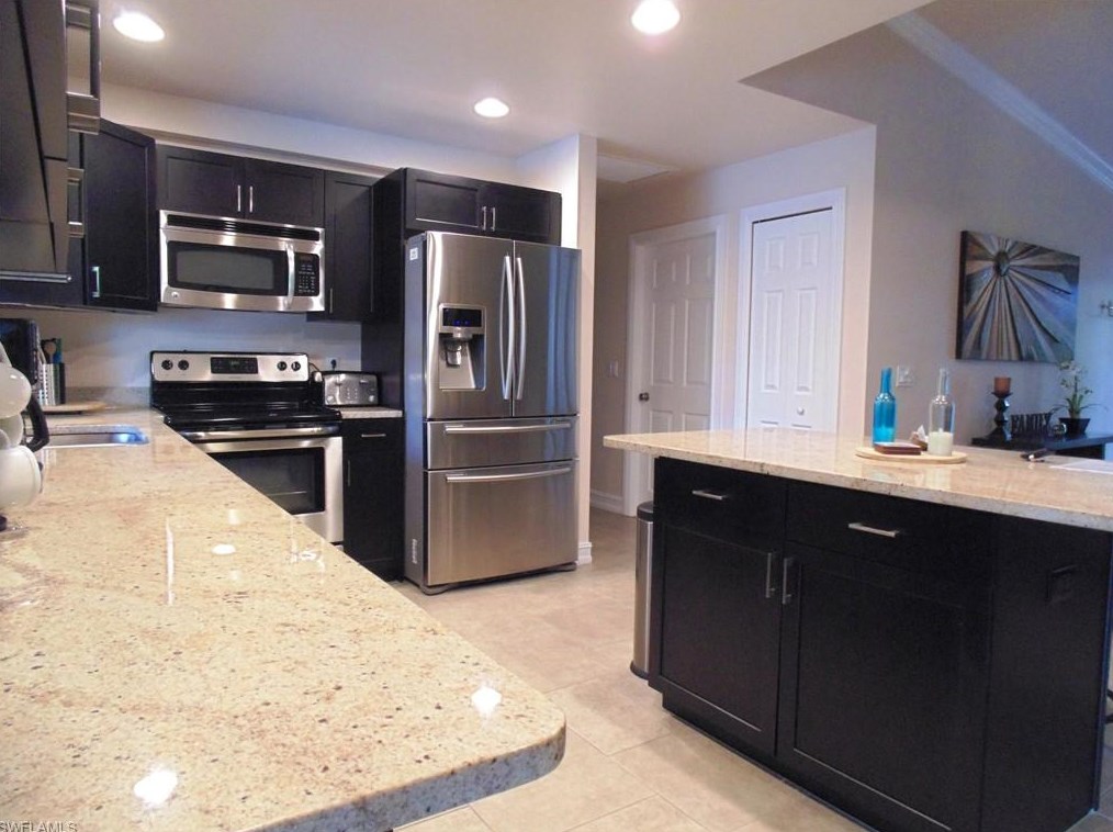 5353 Darby Ct, Cape Coral, FL 33904