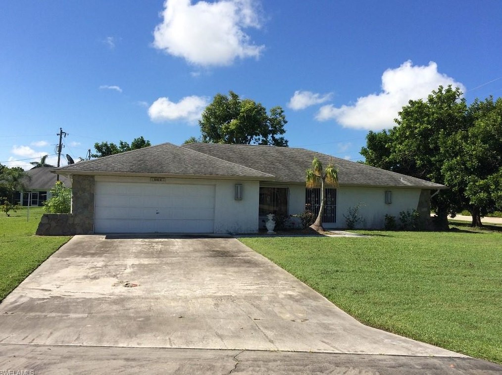 904 Sw 18th St, Cape Coral, FL 33909