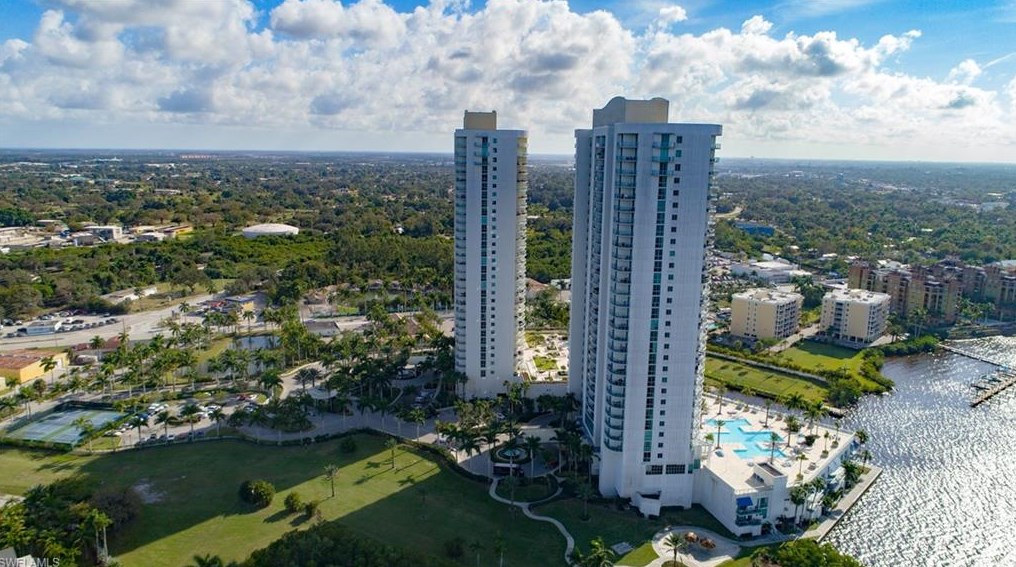 3000 Oasis Grand Blvd Apt 2202, Fort Myers, FL 33916